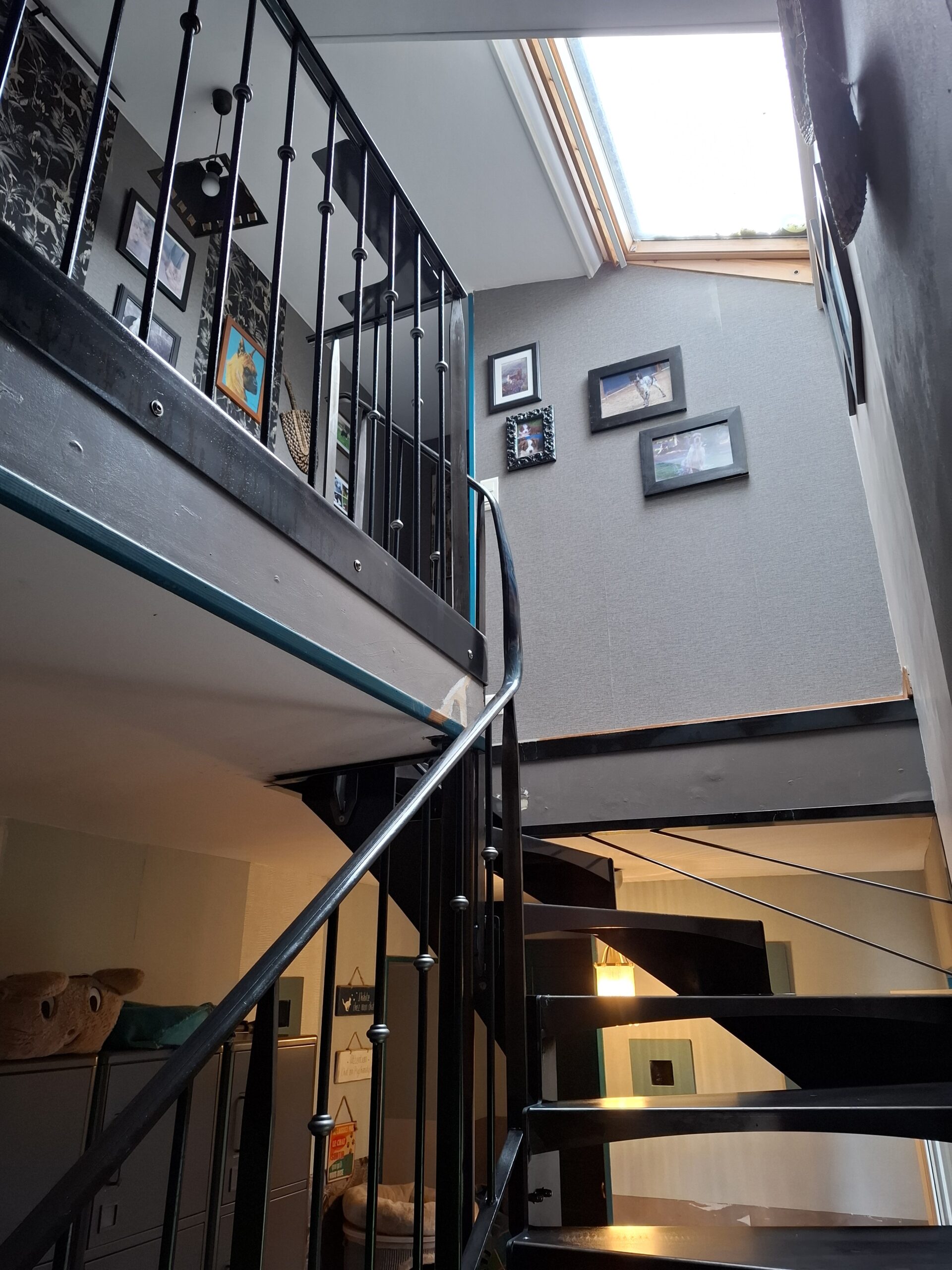 Rambarde et escalier métallique